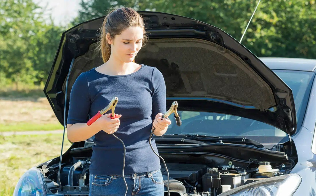 Cómo arrancar un coche con pinzas: guía segura para cada conductor