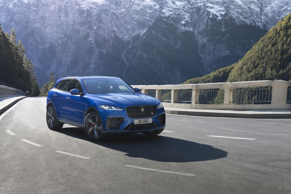 Análisis del Jaguar F-Pace SVR: super SUV británico con motor V8 Foto 1