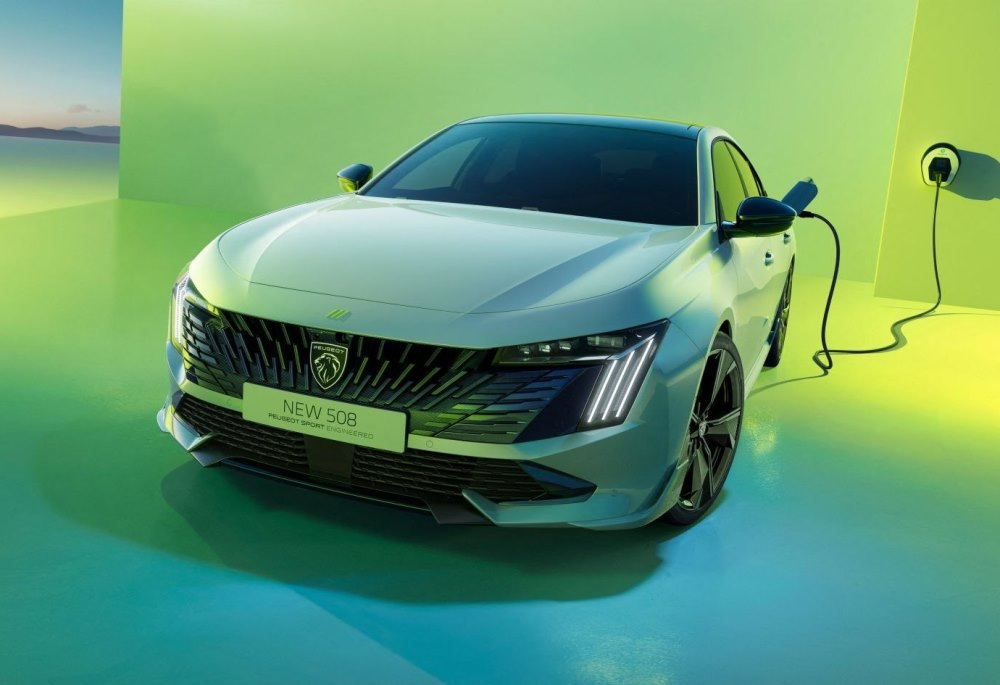 Prueba del Peugeot 508 PSE: sedán deportivo francés con potencia híbrida