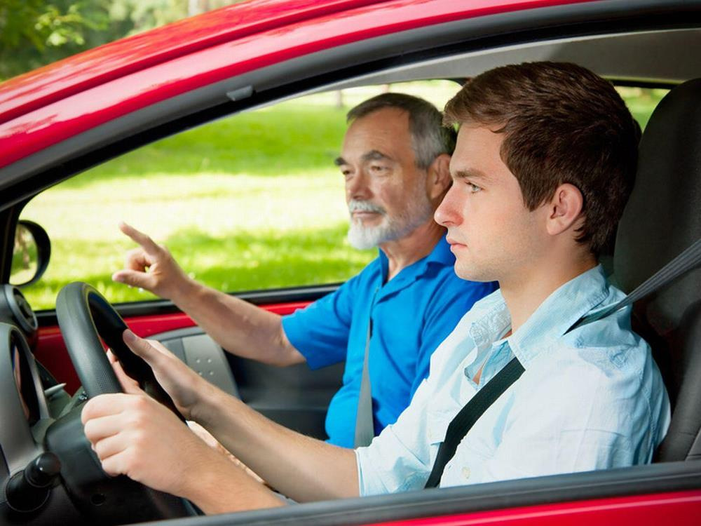 Cómo aprender a conducir un coche
