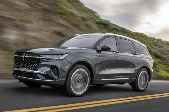 Prueba del Lincoln Nautilus 2025: lujo y tecnología en el segmento medio