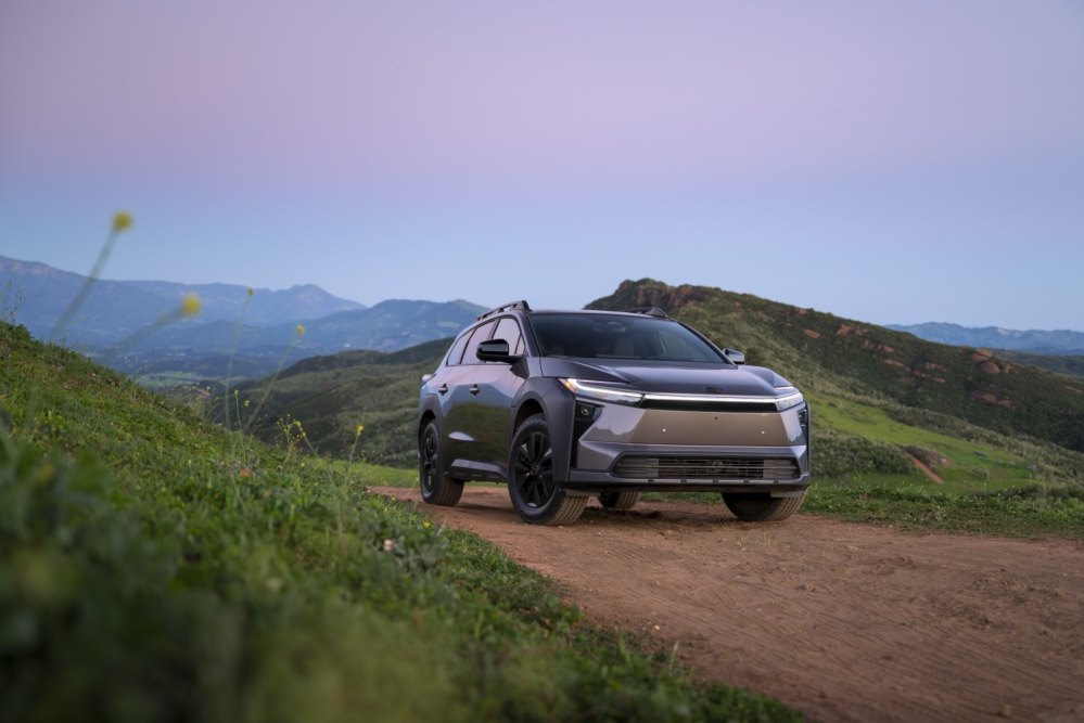 Análisis del Toyota bZ Woodland 2026: SUV eléctrico aventurero