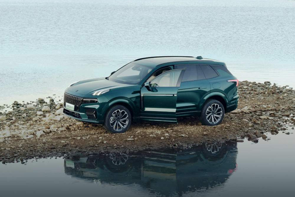 Análisis del potente crossover premium Lynk & Co 09
