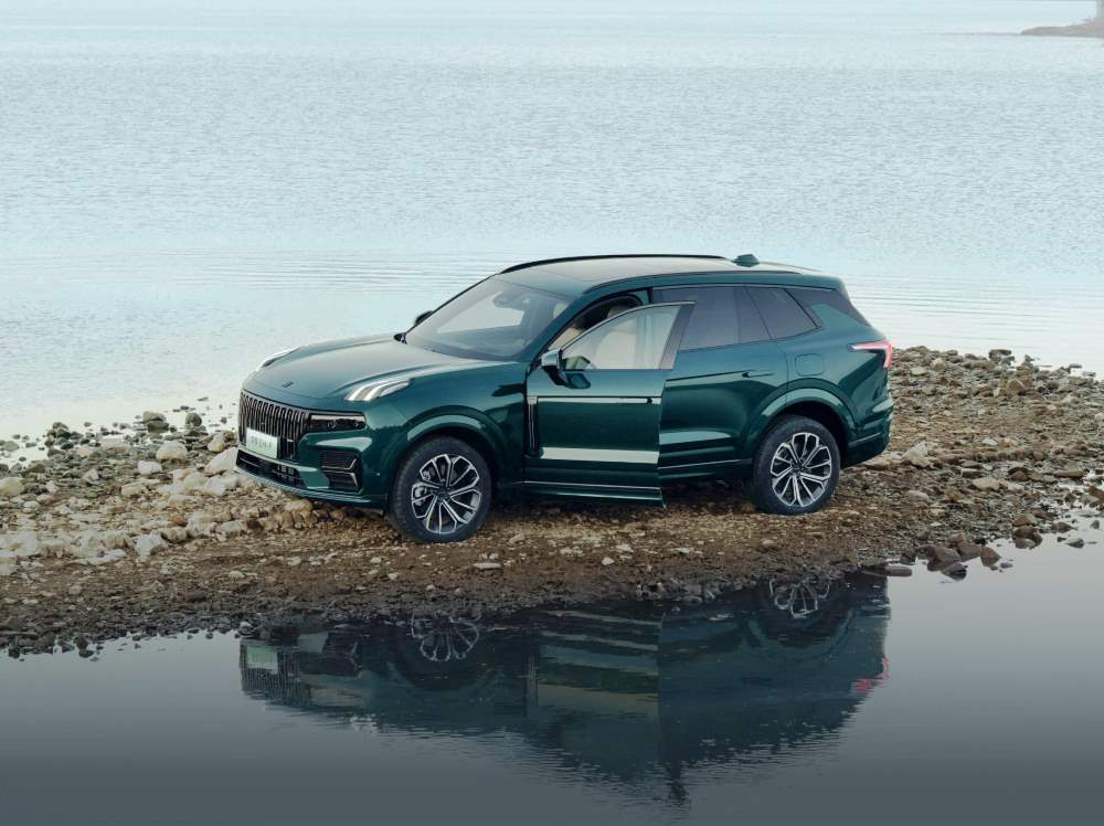 Análisis del potente crossover premium Lynk & Co 09