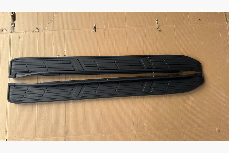 Toyota Land Cruiser Prado 150 2009-2023 Estribos laterales OEM (sin herrajes de montaje, 2 uds., aluminio) Foto 1