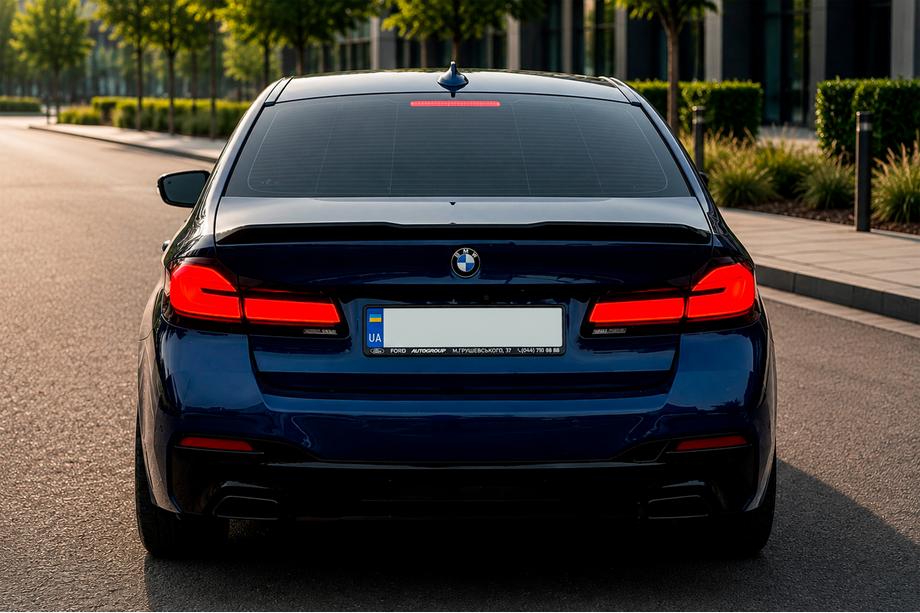 BMW Serie 5 G30/G31 2017–2023 Colas de escape M-Performance Black (2 uds) Foto 1