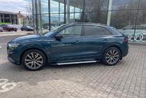 Audi Q8 2018- Estribos laterales Allmond Grey (2 uds., aluminio) foto 1