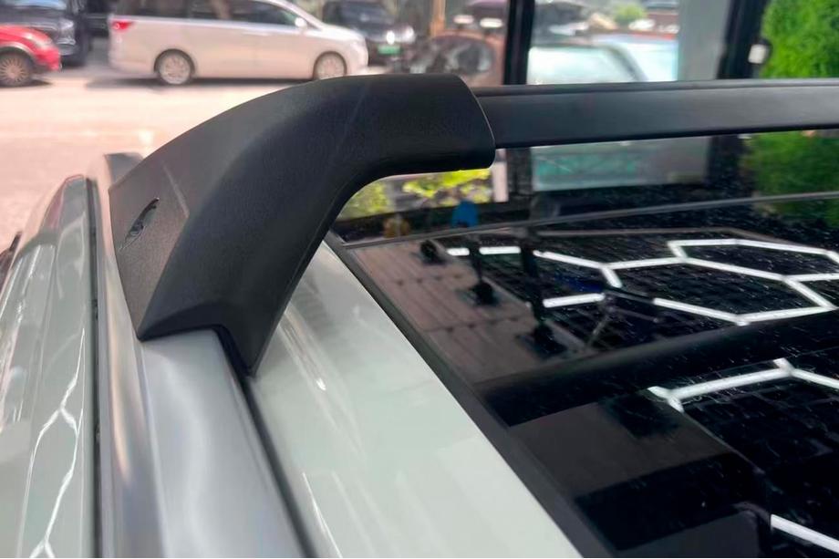 Nissan X-trail T33/Rogue 2022- Barras transversales de techo para raíles integrados OEM (2 uds) Foto 4