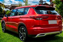 Mitsubishi Outlander 2021- Barras longitudinales de techo integradas OEM (2 uds) foto 7