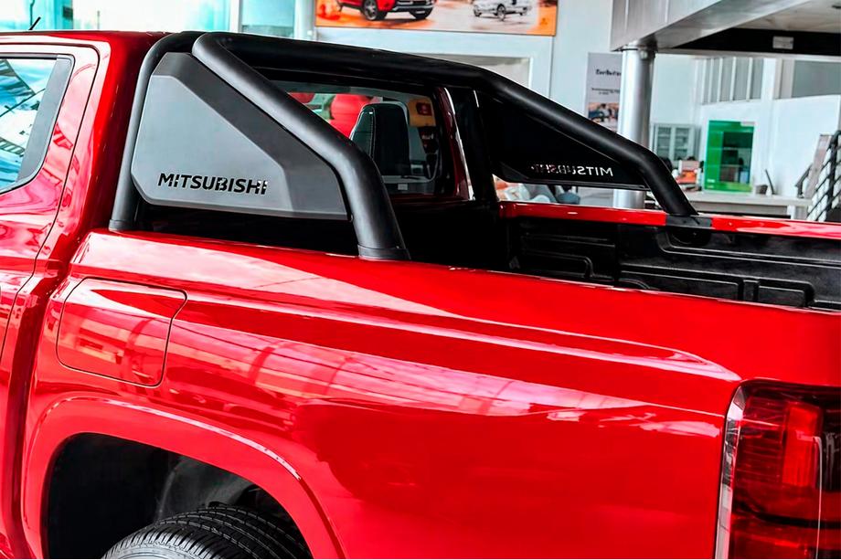 Mitsubishi L200 2024- Barra antivuelco (Roll Bar) Image