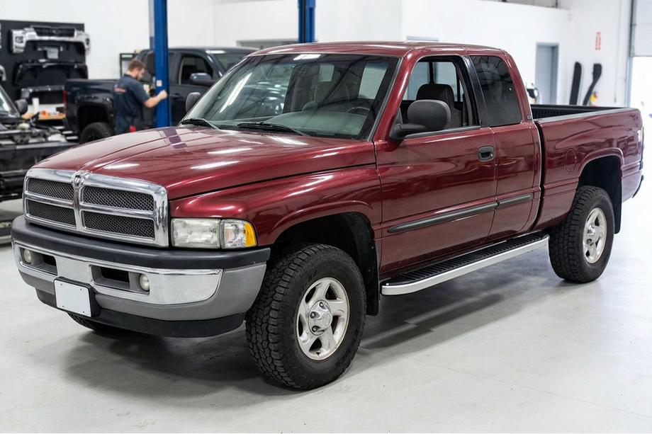 Dodge RAM (BR/BE) 1994–2002 Estribos laterales Tayga Grey (2 uds., aluminio) Foto 1