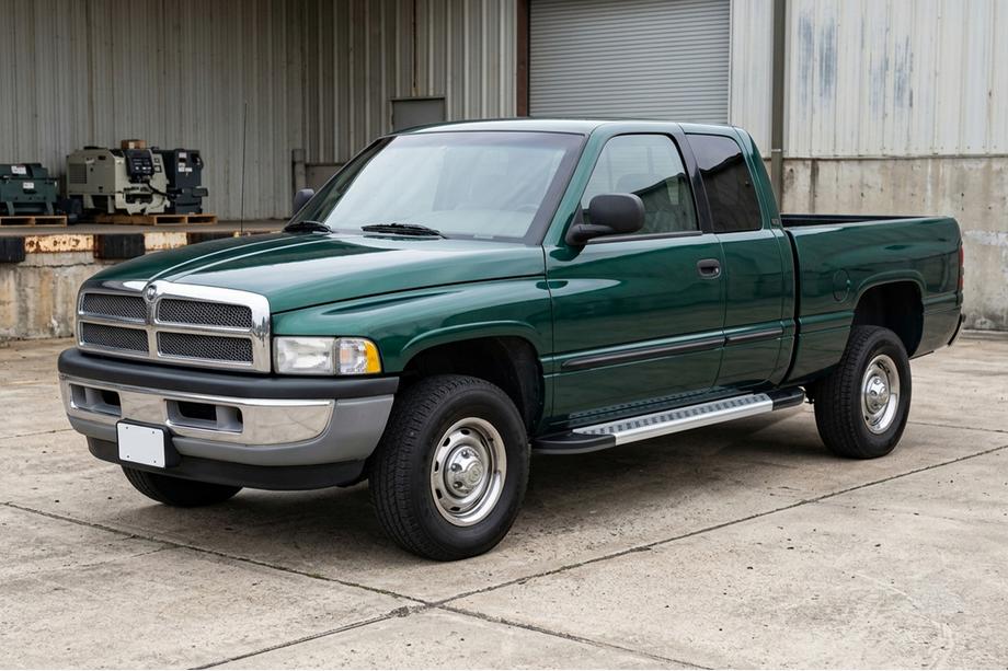 Dodge RAM (BR/BE) 1994–2002 Estribos Laterales Vision New Grey (2 uds., Aluminio) Foto 1