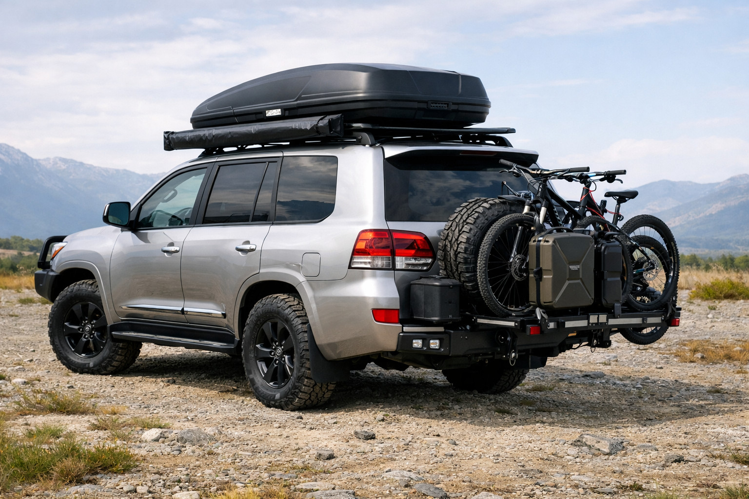 Qué montar en un Toyota Land Cruiser 200 para la familia y viajes largos