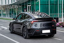 Tesla Model Y 2020- Kit de carrocería Black Warrior (para 2025+) foto 4