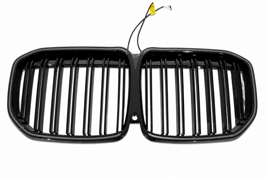 BMW X7 G07 2019- Parrillas tipo riñón M-Look LED (2019-2022, negro brillo) Foto 10