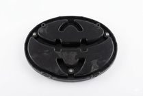 Toyota Emblema delantero V6 sin lente (16,4 cm x 11,5 cm) foto 2