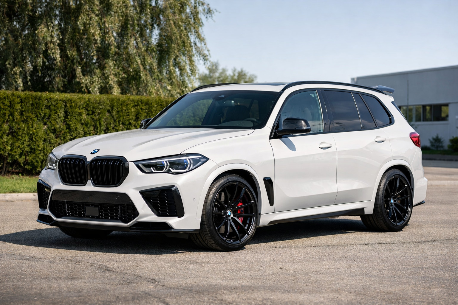 Cuándo vale la pena el restyling de BMW X5 G05 al estilo X5M y cuándo no