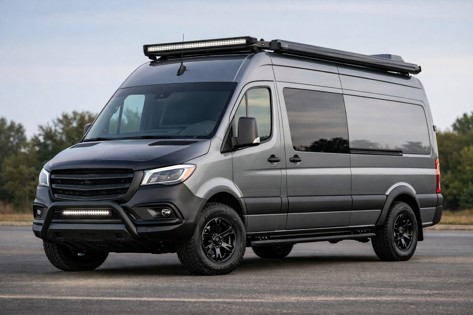 Qué mejoras exteriores en Mercedes Sprinter W907/W910 lo hacen más premium