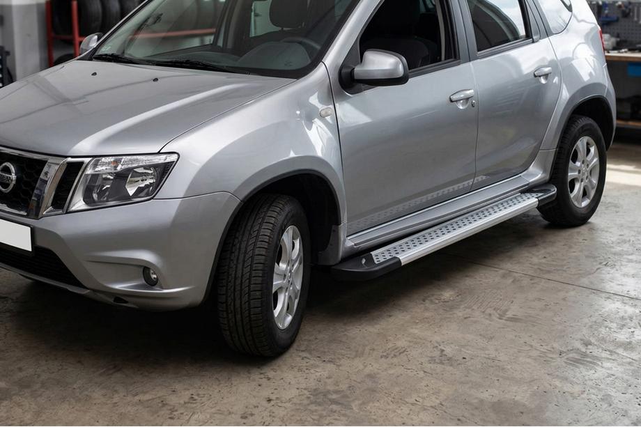 Nissan Terrano 2014- Estribos Laterales Vision New Grey (2 uds., Aluminio) Foto 1