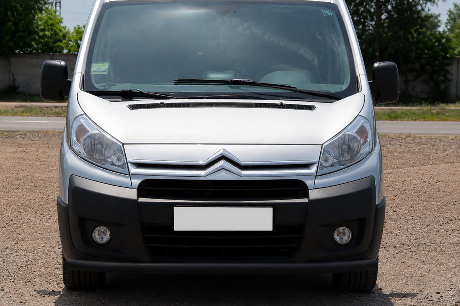 Citroen Jumpy 2007–2017 Defensa Delantera ST008 Negra (Acero Inoxidable) Image