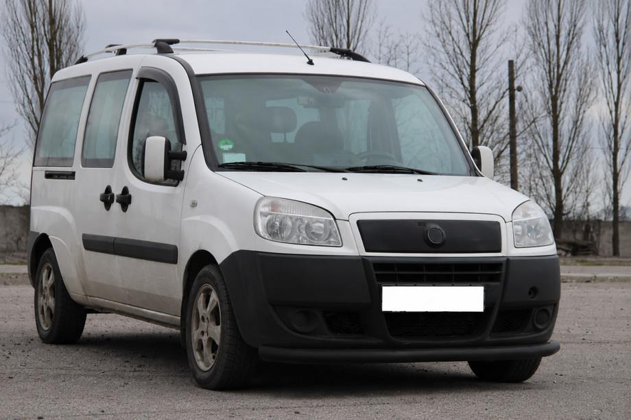Fiat Doblo I 2001-2005 Defensa Delantera ST008 Negra (Acero Inoxidable) Foto 3