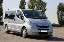 Renault Trafic 2001–2015 Defensa Delantera ST014 Negra (Acero Inoxidable) foto 2