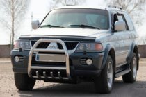 Mitsubishi Pajero Sport 1996-2007 Defensa Delantera QT007 (Acero Inoxidable) foto 3