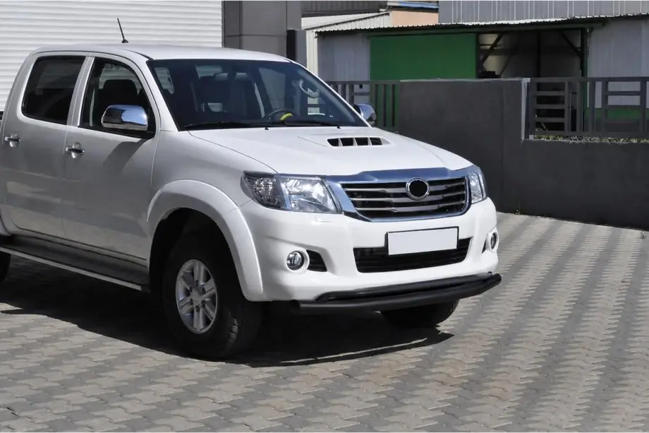 Toyota Hilux 2006-2015 Defensa delantera ST017 Black (acero inoxidable) Foto 2