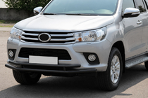 Toyota Hilux 2015- Defensa delantera ST018 Black (acero inoxidable) foto 1
