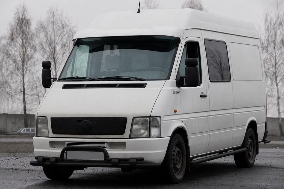 Volkswagen LT 1995-2006 Defensa delantera ST020 Black (acero inoxidable) Foto 2