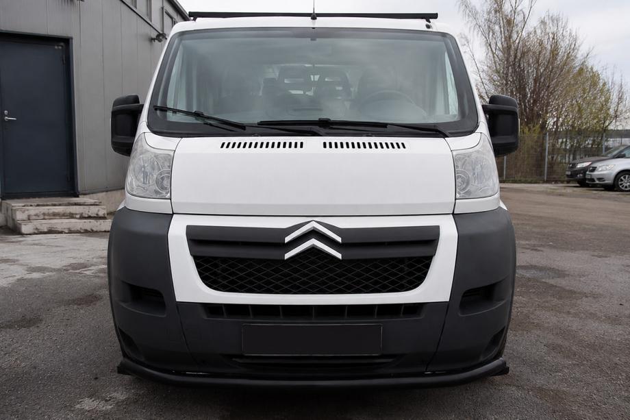 Fiat Ducato 2006-2025 Defensa delantera ST008 Black (acero inoxidable) Image