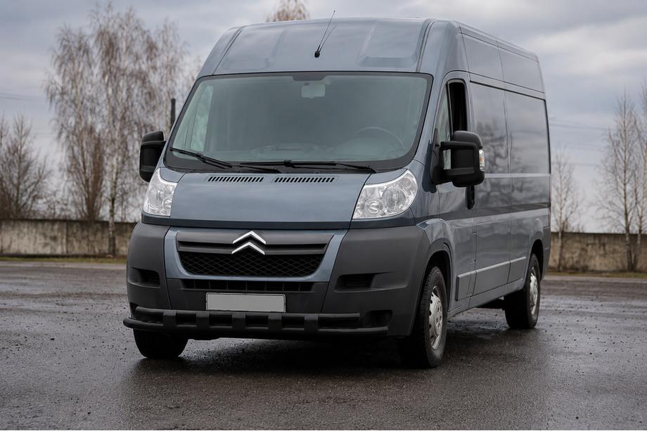 Peugeot Boxer 2006-2025 Defensa delantera ST015 Black (acero inoxidable) Image