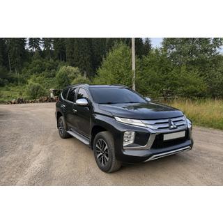Barras longitudinales de techo integradas negras OEM (2019-, Aluminio) Mitsubishi Pajero Sport 2015- foto 1