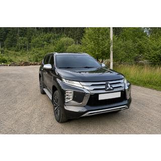 Barras longitudinales de techo integradas grises OEM (2019-, Aluminio) Mitsubishi Pajero Sport 2015- foto 1