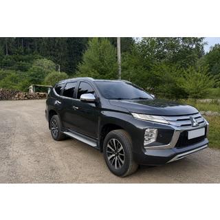 Barras longitudinales de techo integradas grises OEM (2019-, Aluminio) Mitsubishi Pajero Sport 2015- foto 2