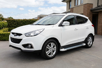 Hyundai IX-35 2010-2015 Estribos Laterales Allmond White (2 uds., Aluminio) foto 1