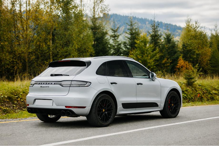 Porsche Macan 2014-2024 Rieles de techo integrados negros OEM (Aluminio, montaje con adhesivo) Foto 1