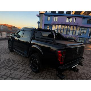 Barras longitudinales de techo OEM grises (plástico ABS, instalación con adhesivo) Nissan Navara/NP300 2016- foto 2