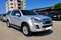 Isuzu D-Max 2011-2019 Rieles de techo OEM negros (plástico ABS, instalación con adhesivo) foto 1