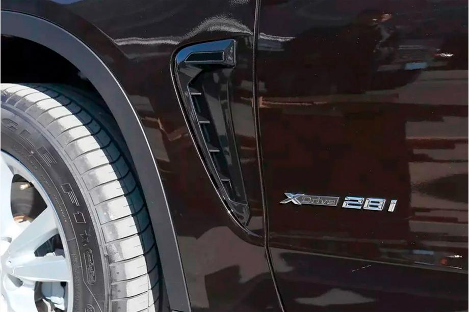 BMW X6 F16 2014-2019 Branquias laterales estilo Black X6M F86 Foto 7