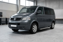 Volkswagen T5 Multivan 2003–2010 Estribos Laterales BlackLine (2 uds, Aluminio) Batalla Larga foto 3