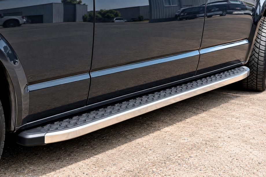 Volkswagen T5 2010-2015 Estribos Laterales BlackLine (2 uds, Aluminio) Batalla Larga Image