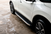 Nissan X-trail T32/Rogue 2014-2021 Estribos Laterales BlackLine (2 uds, Aluminio) foto 1
