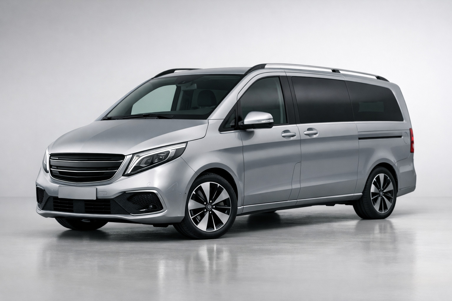 Prueba del Mercedes-Benz EQV 300: monovolumen eléctrico para negocio y familia