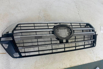 Toyota Land Cruiser 200 2007-2021 Liquidación Parrilla del radiador 2016-2021 (diseño 2019) foto 4