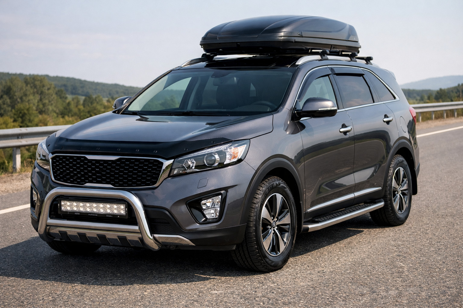 Mejora práctica del Kia Sorento III UM 2014-2020: para autopista y protección del capó