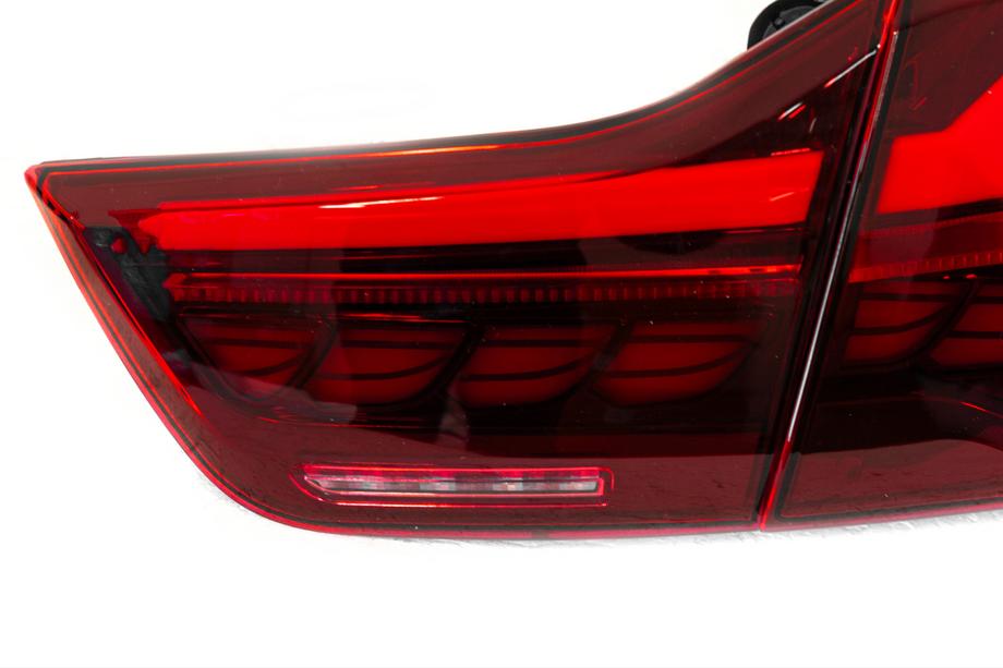 BMW 4 Series F32/F33/F36 2012-2020 Pilotos traseros M4 Style rojos Foto 7