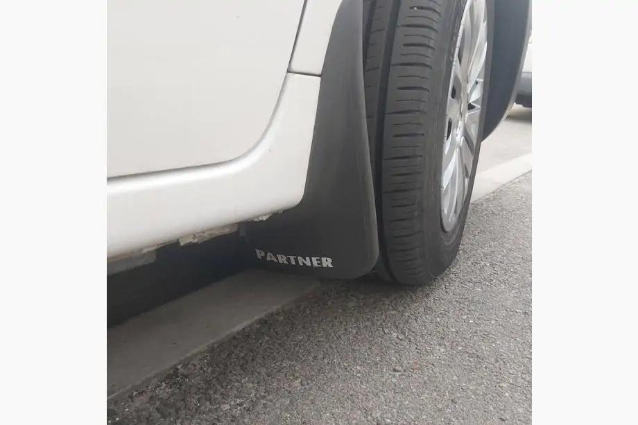 Peugeot Partner Tepee 2008-2018 Guardabarros Premium a medida (Partner, Turquía) Juego Image
