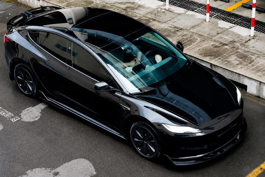 Tesla Model 3 2017- Splitter delantero Lip Turbo (para 2024+) Foto 3