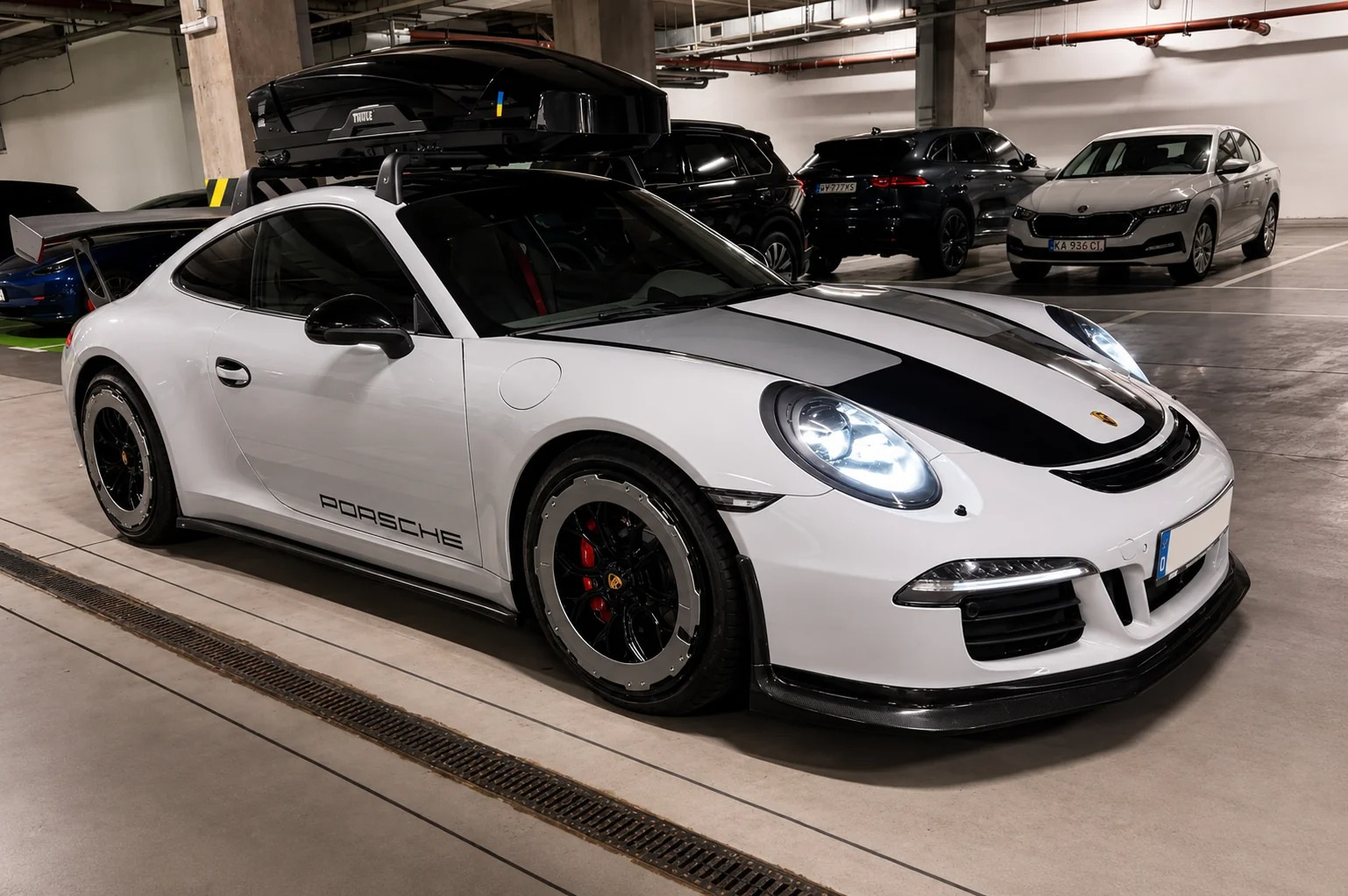 Actualización del Porsche 911 (991): spoiler de carbono y llantas